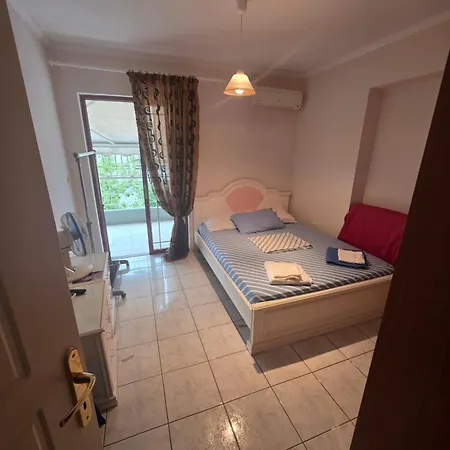 Ariadni's Dreamhouse Akráta