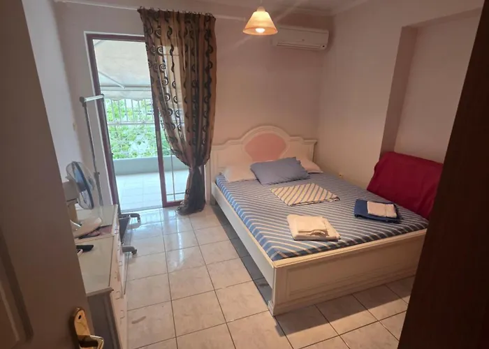 Ariadni's Dreamhouse Akráta